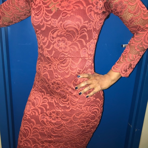 🎁Lace burgundy sleeve sweetheart dress size M - Picture 1 of 8